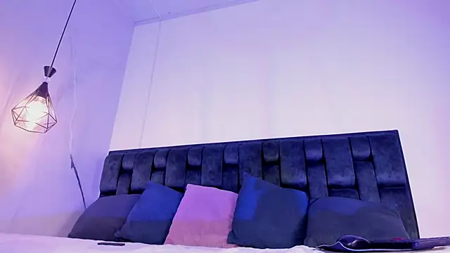 Bellarohs online show from April 2026 08:37:01 PM