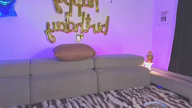 Snapshot of chloe_ember chatting on November 2025 10:40:02 AM chloe ember online show from November 2025 10:40:02 AM