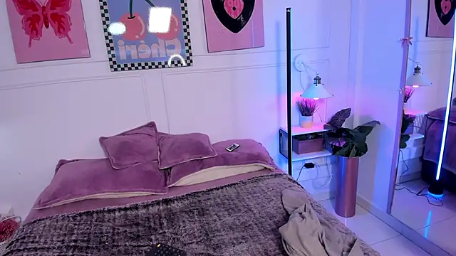 Snapshot of Zoe_Lynch_ chatting on February 2026 11:37:02 AM Zoe Lynch online show from February 2026 11:37:02 AM