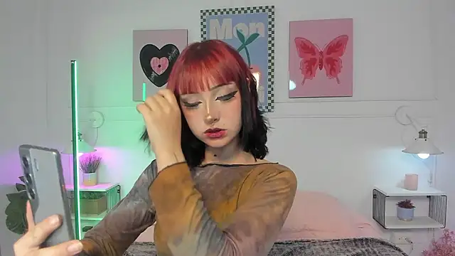 Snapshot of Zoe_Lynch_ chatting on February 2026 11:32:01 AM Zoe Lynch online show from February 2026 11:32:01 AM