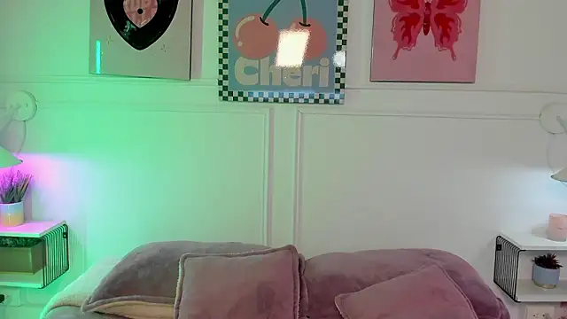 Zoe Lynch  online show from March 2026 11:37:02 AM