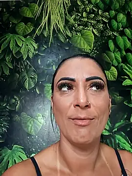 Snapshot of jadecristina chatting on April 2026 01:49:01 PM jadecristina online show from April 2026 01:49:01 PM