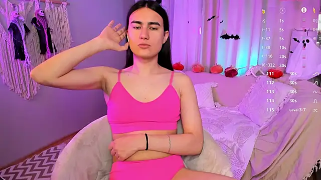 HeyAlena online show from October 2025 08:09:01 AM