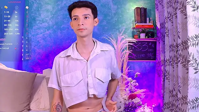 VicenteFerrer online show from September 2025 02:01:01 AM