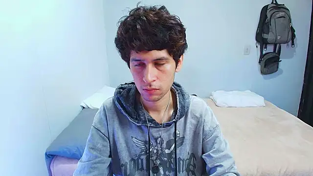 Snapshot of mr_erik_grey chatting on February 2026 01:23:02 PM mr erik grey online show from February 2026 01:23:02 PM