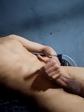 Snapshot of AnthonyDida chatting on April 2026 12:21:02 AM AnthonyDida online show from April 2026 12:21:02 AM