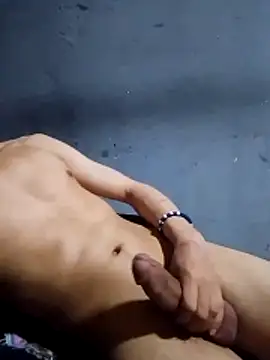 Snapshot of AnthonyDida chatting on April 2026 11:16:01 PM AnthonyDida online show from April 2026 11:16:01 PM