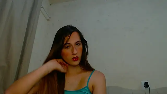 Snapshot of FemmeAngel chatting on November 2025 09:57:02 PM FemmeAngel online show from November 2025 09:57:02 PM