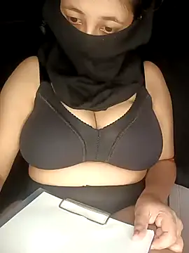 Charu1999 online show from February 2026 06:15:02 PM