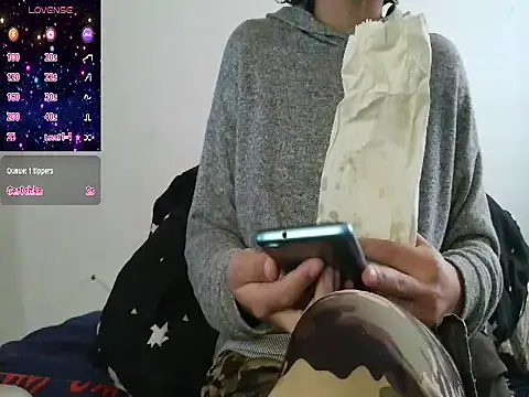 Natzu Choi online show from November 2025 04:40:02 PM