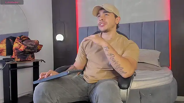 Liam walk  online show from March 2026 10:06:01 PM