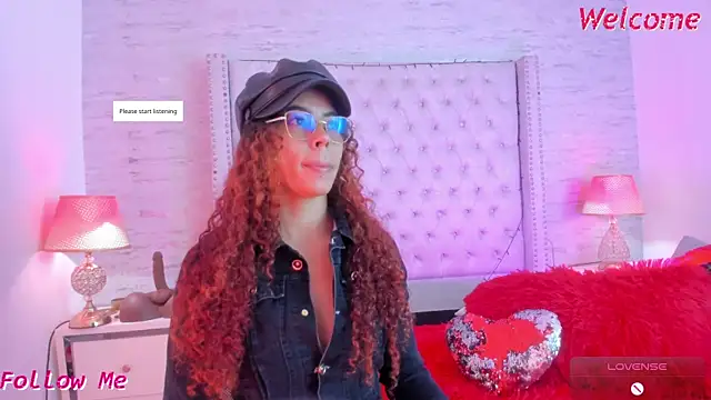 Snapshot of Pamelamiler__ chatting on May 2026 12:56:01 PM Pamelamiler online show from May 2026 12:56:01 PM