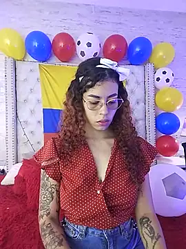Snapshot of Pamelamiler__ chatting on June 2026 01:15:02 PM Pamelamiler online show from June 2026 01:15:02 PM