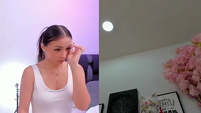 maily zanss online show from April 2026 07:36:02 PM