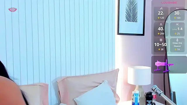 pocahontas lantina online show from November 2025 03:39:02 AM