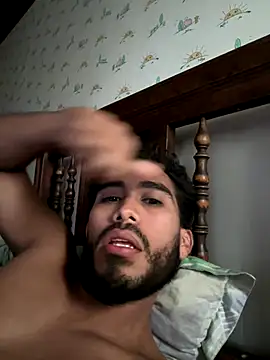 Snapshot of TU-MORENOO chatting on September 2025 06:18:01 PM TU-MORENOO online show from September 2025 06:18:01 PM