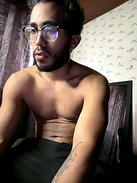 Snapshot of TU-MORENOO chatting on September 2025 09:16:01 PM TU-MORENOO online show from September 2025 09:16:01 PM