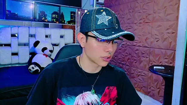 alandelrey57 online show from December 2025 05:02:02 AM