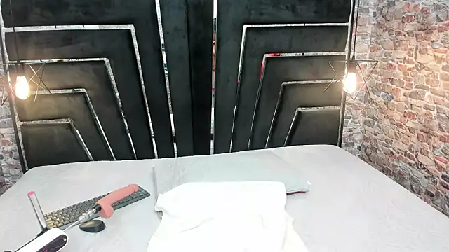 ALYANNA HOT  online show from September 2025 12:10:02 PM