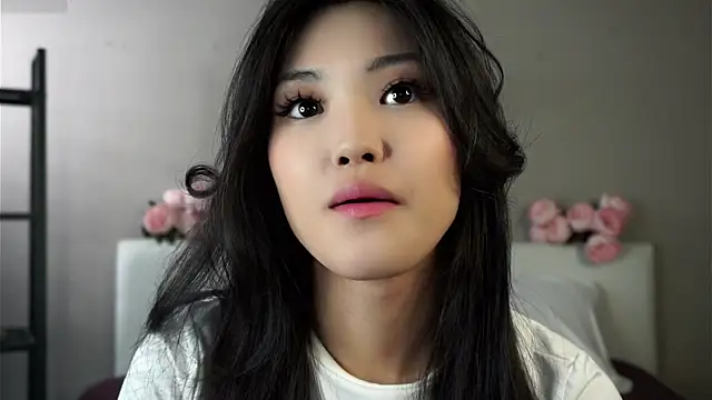 FancyEsten online show from September 2025 07:32:01 AM