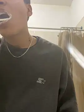 Barrx0018 online show from February 2026 01:36:02 PM