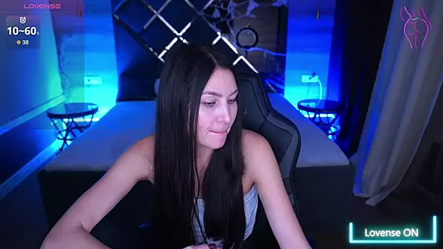 EliseVelour online show from November 2025 03:55:01 PM