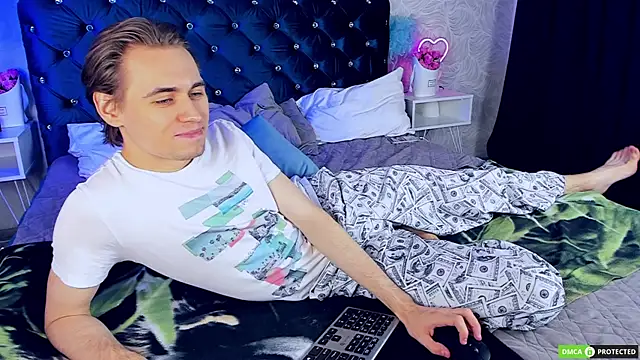 WilliamDyson online show from November 2025 04:03:01 AM