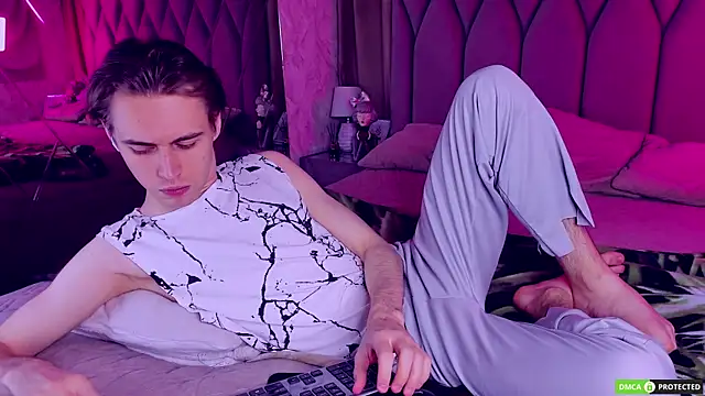 WilliamDyson online show from November 2025 04:02:02 AM