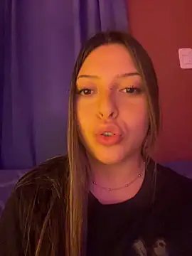 Snapshot of kiramedi chatting on September 2025 03:12:01 AM kiramedi online show from September 2025 03:12:01 AM