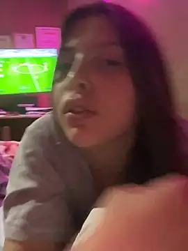 Snapshot of kiramedi chatting on October 2025 03:49:02 AM kiramedi online show from October 2025 03:49:02 AM