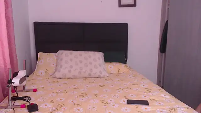 Tiiana online show from April 2026 05:54:01 PM