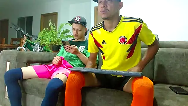 skinny23cm online show from December 2024 10:03:01 AM