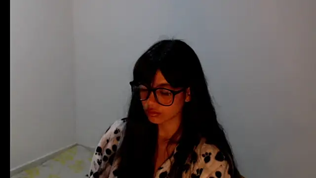 Snapshot of meganmiauu chatting on June 2026 11:58:01 AM meganmiauu online show from June 2026 11:58:01 AM