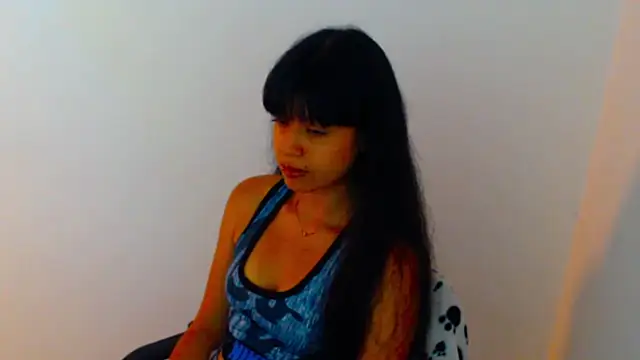Snapshot of meganmiauu chatting on July 2026 04:17:01 PM meganmiauu online show from July 2026 04:17:01 PM