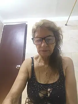 Snapshot of MaryeLunna chatting on August 2026 11:13:01 AM MaryeLunna online show from August 2026 11:13:01 AM
