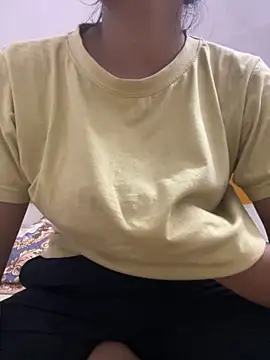 Snapshot of nisha807 chatting on October 2025 07:58:02 PM nisha807 online show from October 2025 07:58:02 PM