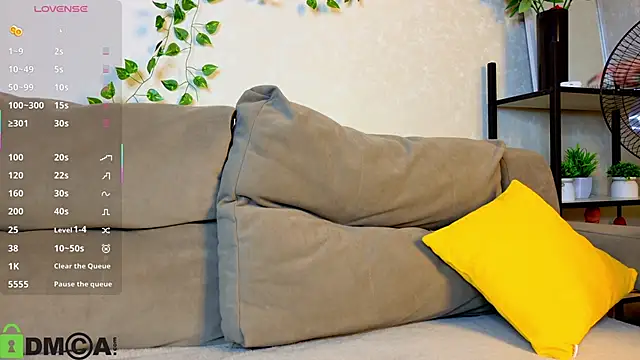 Roxy Sunnny online show from October 2025 09:32:01 AM