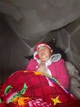 VangLe73 online show from November 2025 04:07:01 PM