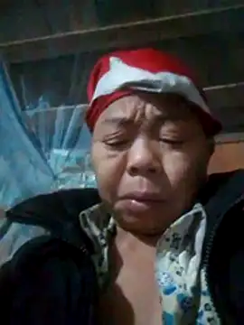 Snapshot of VangLe73 chatting on December 2025 10:48:02 PM VangLe73 online show from December 2025 10:48:02 PM