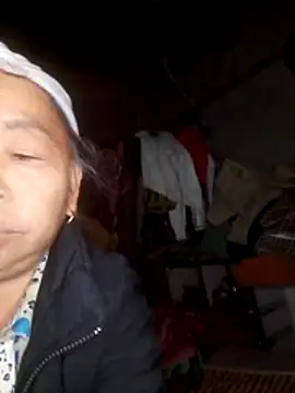 Snapshot of VangLe73 chatting on December 2025 12:32:01 PM VangLe73 online show from December 2025 12:32:01 PM