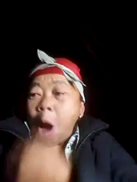 Snapshot of VangLe73 chatting on January 2026 10:08:01 PM VangLe73 online show from January 2026 10:08:01 PM