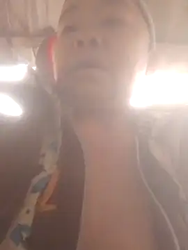 Snapshot of VangLe73 chatting on February 2026 07:13:01 AM VangLe73 online show from February 2026 07:13:01 AM