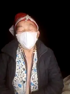 Snapshot of VangLe73 chatting on February 2026 10:48:01 PM VangLe73 online show from February 2026 10:48:01 PM