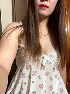 Snapshot of Moan_Mary chatting on October 2025 11:38:01 PM Moan Mary online show from October 2025 11:38:01 PM