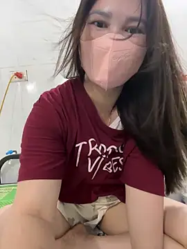 Snapshot of Moan_Mary chatting on March 2026 04:12:02 PM Moan Mary online show from March 2026 04:12:02 PM