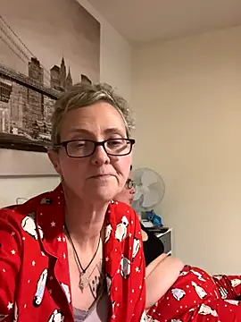 Curvy-Jinx online show from December 2025 08:35:01 PM