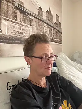 Curvy-Jinx online show from February 2026 11:26:01 AM