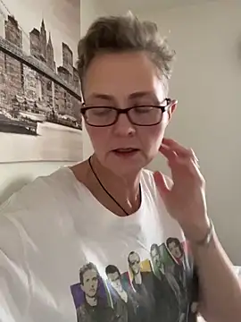 Curvy-Jinx online show from February 2026 08:21:01 AM