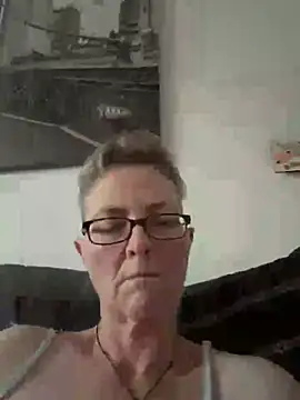 Snapshot of Curvy-Jinx chatting on July 2026 08:08:01 PM Curvy-Jinx online show from July 2026 08:08:01 PM