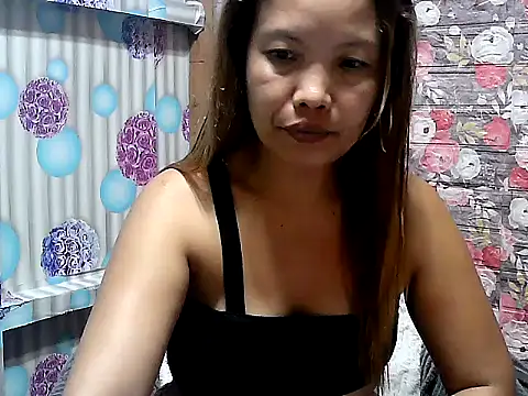 Snapshot of AsianHorny4uxx chatting on October 2025 07:18:02 AM AsianHorny4uxx online show from October 2025 07:18:02 AM